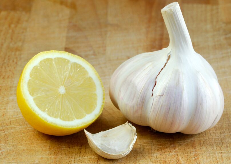 Lemon and garlic to eliminate papilloma